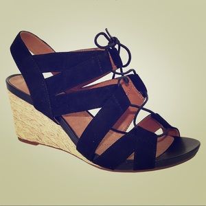 Clark’s women’s wedge